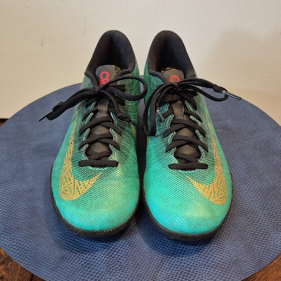 Nike Mercurial Superfly Turquoise/Gold Indoor Cleats.Youth sz.7. Womens 9 (#1645 - Picture 1 of 16
